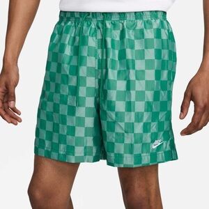 NWT Nike Men's Green Club Flow Checkered Shorts Size M‎